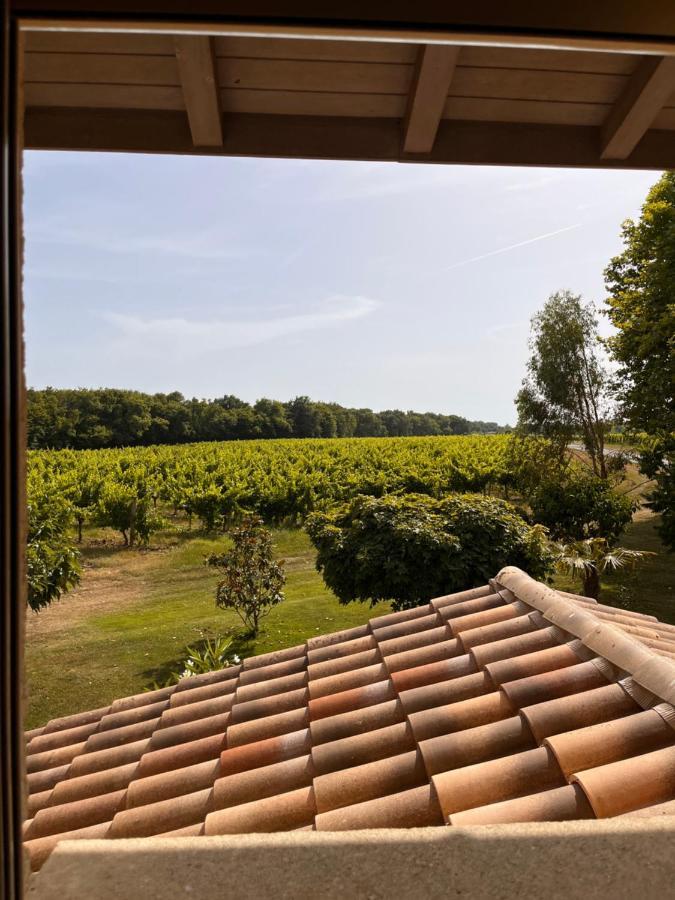 Chateau Canteloup Bed and Breakfast Saint-Caprais-de-Bordeaux Esterno foto